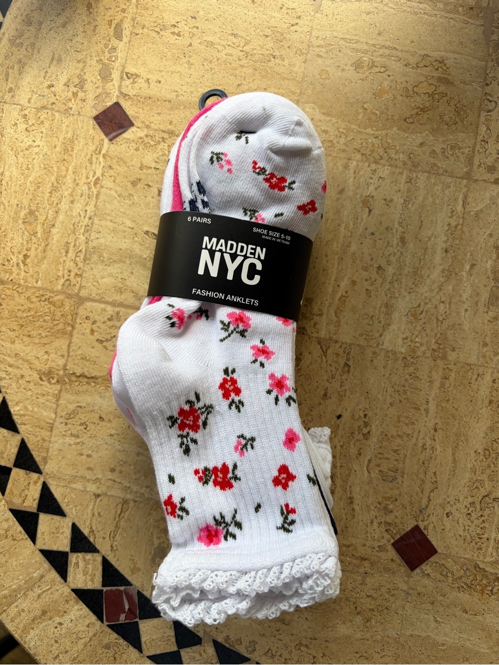 Madden Girl White Floral Anklet Socks with Pink & Red Flowers